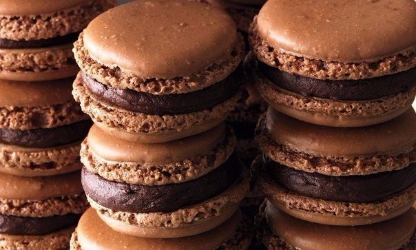 ШОКОЛАДНЫЕ MACARONS ШОКОЛАДНЫЕ MACARONS