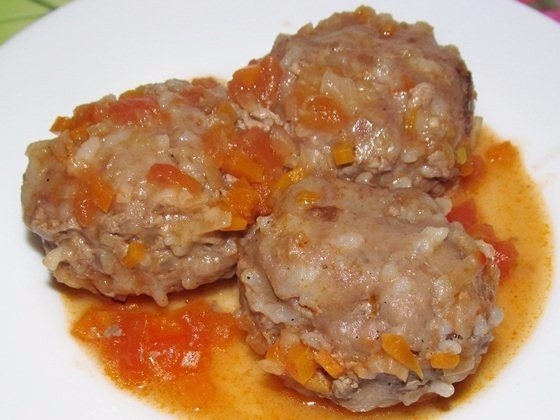 Ёжики из фарша с рисом. Ёжики из фарша с рисом.
