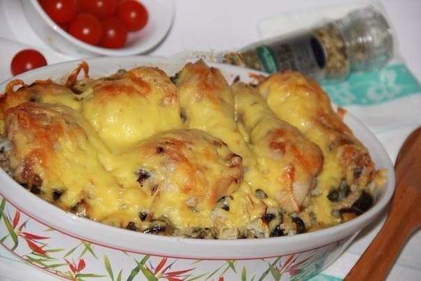 Куриные ножки с картошкой и грибами в духовке. Куриные ножки с картошкой и грибами в духовке.