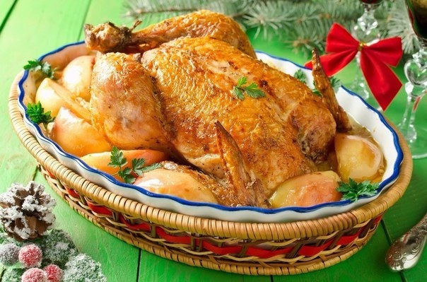 Курица с яблоками в сливочном соусе. Курица с яблоками в сливочном соусе.