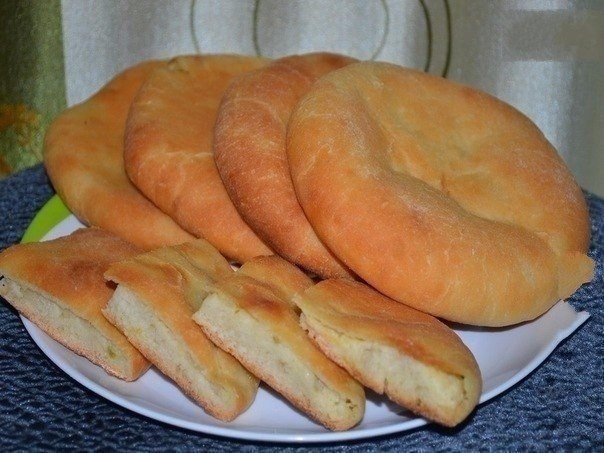 ПИРОГИ С КАРТОШКОЙ И ЛУКОМ ПИРОГИ С КАРТОШКОЙ И ЛУКОМ