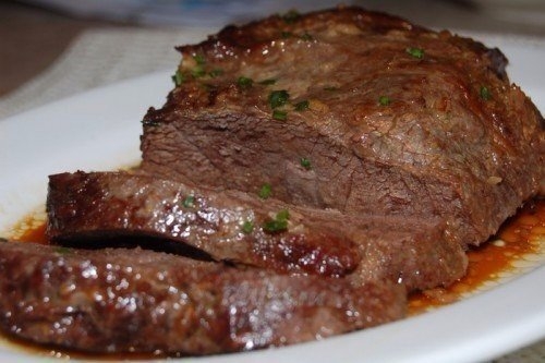 Говядина в рукаве: 4 простых и вкусных рецепта Говядина в рукаве: 4 простых и вкусных рецепта