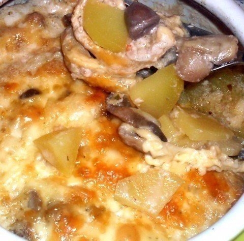 Жаркое из сердечек с грибами в горшочке или очень быстрый вкусный ужин :) Жаркое из сердечек с грибами в горшочке или очень быстрый вкусный ужин :)
