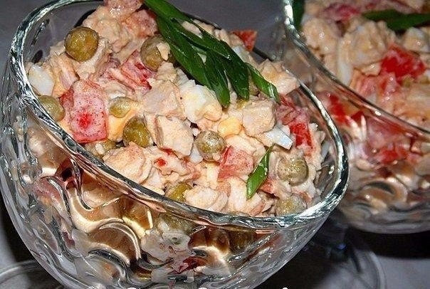 САЛАТ С КУРИНОЙ ГРУДКОЙ И ГОРОШКОМ САЛАТ С КУРИНОЙ ГРУДКОЙ И ГОРОШКОМ