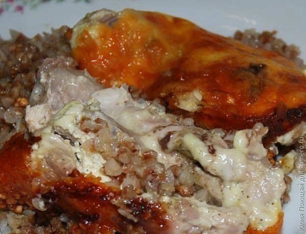 КУРИЦА, ЗАПЕЧЕННАЯ С ГРЕЧКОЙ ПРИДЕТСЯ ПО ВКУСУ ВСЕМ! КУРИЦА, ЗАПЕЧЕННАЯ С ГРЕЧКОЙ ПРИДЕТСЯ ПО ВКУСУ ВСЕМ!