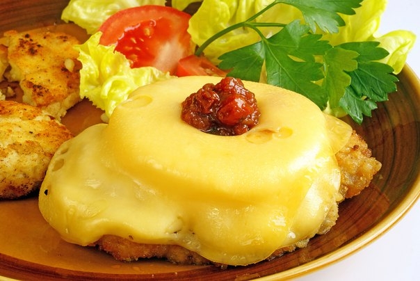 Свинина с ананасом и сыром Свинина с ананасом и сыром
