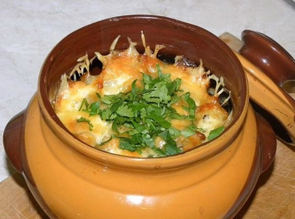 КАРТОФЕЛЬ С КУРИЦЕЙ И СЫРОМ В ГОРШОЧКАХ КАРТОФЕЛЬ С КУРИЦЕЙ И СЫРОМ В ГОРШОЧКАХ