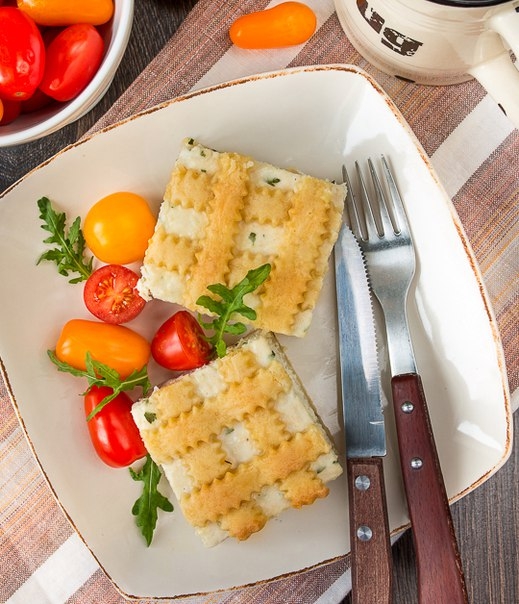 КУРИНЫЙ ПИРОГ С РЕШЕТКОЙ КУРИНЫЙ ПИРОГ С РЕШЕТКОЙ