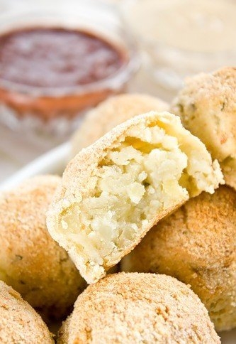 Картофельные крокеты с 2 соусами