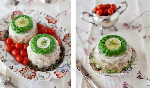 ЗАЛИВНОЕ ИЗ КУРИЦЫ С ЯЙЦОМ И ГОРОШКОМ К НОВОМУ ГОДУ