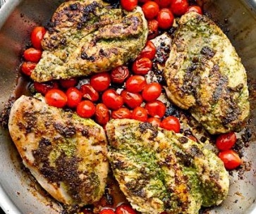 Рецепт Куриная грудка с помидорами Рецепт Куриная грудка с помидорами