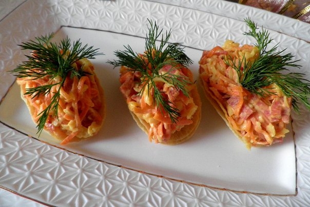 Морковная закуска на чипсах Морковная закуска на чипсах