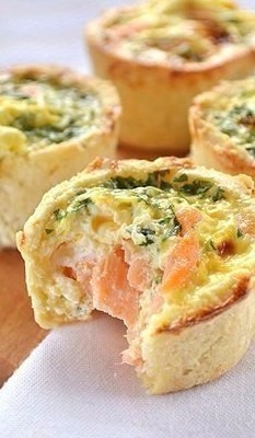 Песочные тарталетки с начинкой из сёмги. Песочные тарталетки с начинкой из сёмги.