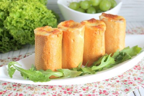 ХЛЕБНЫЕ БОЧОНКИ С КУРИЦЕЙ И ГРИБАМИ