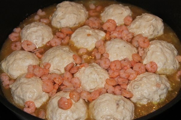 Шарики из курицы с креветками в пароварке
