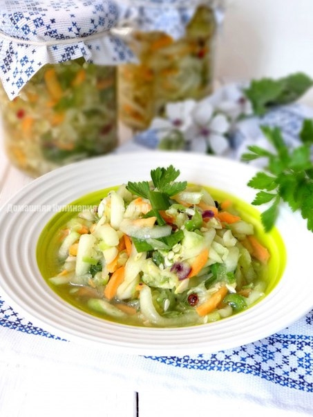 Консервированный салат с кабачком