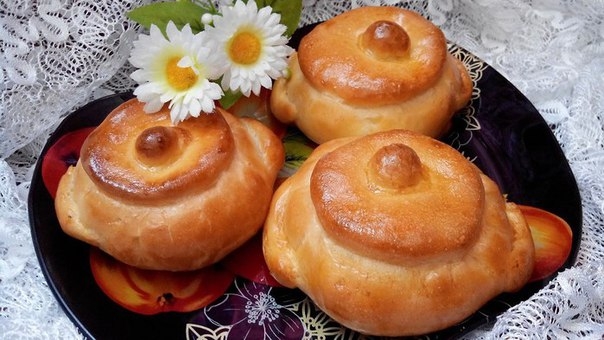 Съедобные горшочки с картофелем, куриной грудкой и сыром. Съедобные горшочки с картофелем, куриной грудкой и сыром.