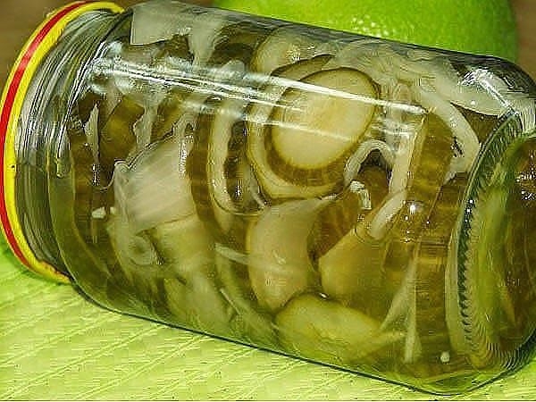САЛАТ ИЗ ОГУРЦОВ "ЗИМНИЙ КОРОЛЬ" САЛАТ ИЗ ОГУРЦОВ "ЗИМНИЙ КОРОЛЬ"