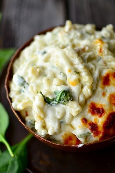 Макароны со шпинатом, артишоками и сыром Макароны со шпинатом, артишоками и сыром