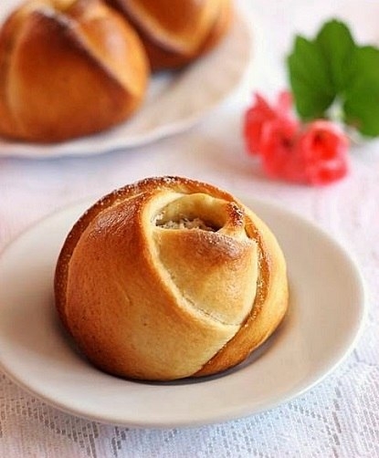 Нежные розы с сыром и миндалем Нежные розы с сыром и миндалем
