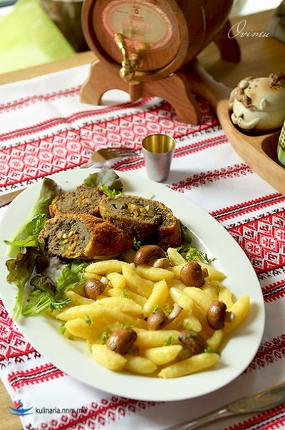 Украинская кухня. Крученики из печени. Украинская кухня. Крученики из печени.