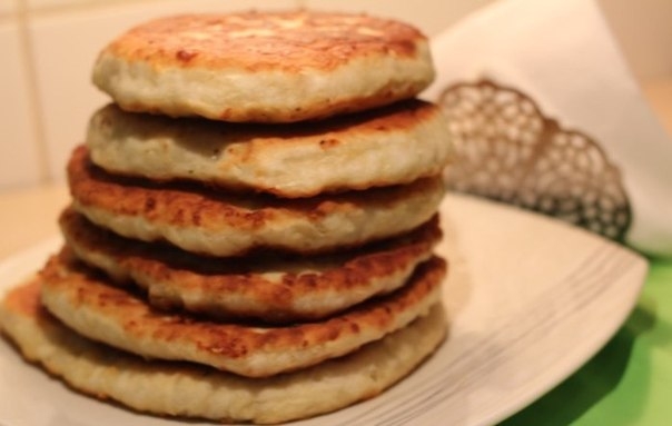 Сырные лепешки с грибной начинкой Сырные лепешки с грибной начинкой