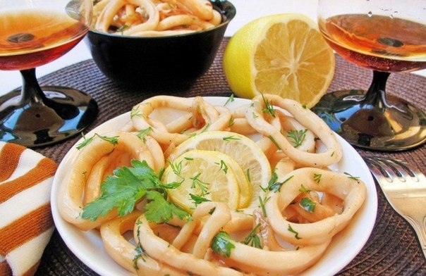 Кальмары, тушеные в соевом соусе - пикантно, нежно и очень вкусно!