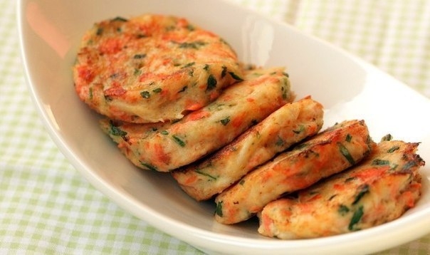 Рецепт Котлетки-оладьи с крабовым мясом и семгой Рецепт Котлетки-оладьи с крабовым мясом и семгой