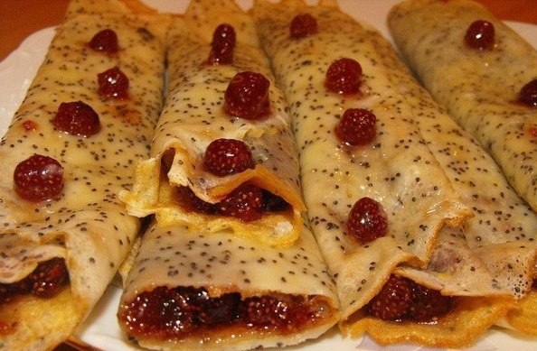 МАКОВЫЕ БЛИНЧИКИ С ВАРЕНЬЕМ МАКОВЫЕ БЛИНЧИКИ С ВАРЕНЬЕМ