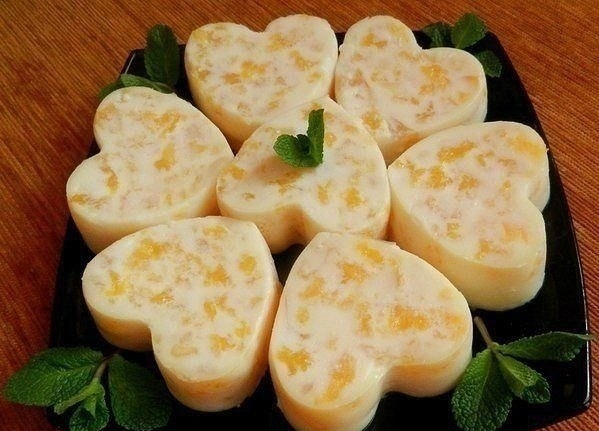 Десерт из заварного крема с апельсиновым вкусом Десерт из заварного крема с апельсиновым вкусом