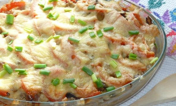 Запечённый картофель со свининой и белыми грибами Запечённый картофель со свининой и белыми грибами