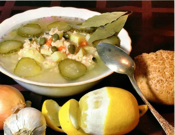 Солянка из горбуши с каперсами и лимоном Солянка из горбуши с каперсами и лимоном
