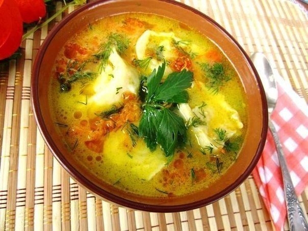 Куриный суп с сырными рулетами Куриный суп с сырными рулетами