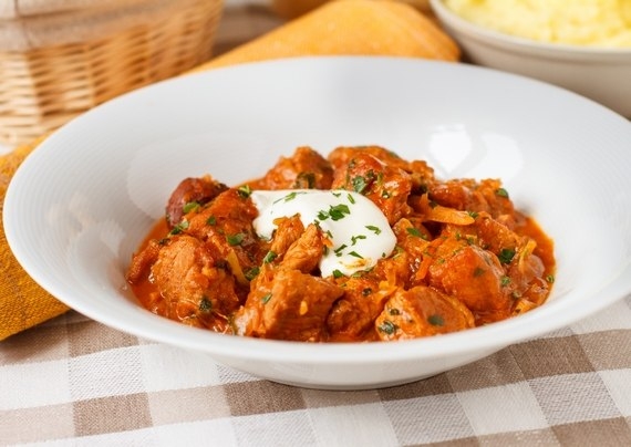 СВИНИНА, ТУШЕННАЯ С КАПУСТОЙ A LA ГУЛЯШ - ГУСТО,НАВАРИСТО,С БОГАТЫМ ВКУСОМ И АРОМАТОМ! СВИНИНА, ТУШЕННАЯ С КАПУСТОЙ A LA ГУЛЯШ - ГУСТО,НАВАРИСТО,С БОГАТЫМ ВКУСОМ И АРОМАТОМ!