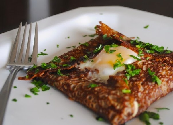 Блины с ветчиной, сыром и яйцом Блины с ветчиной, сыром и яйцом