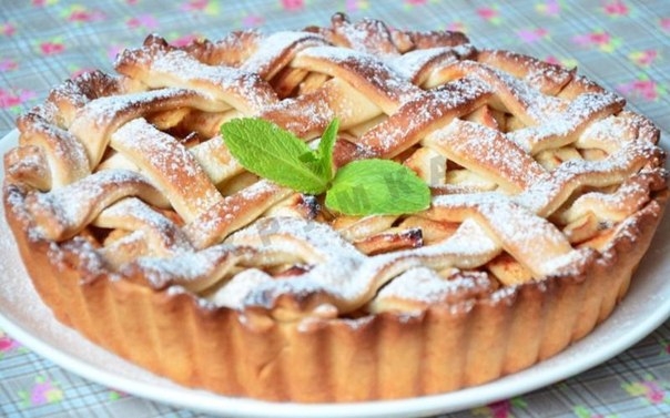 Американский яблочный пирог - невероятно ароматный и вкусный! Американский яблочный пирог - невероятно ароматный и вкусный!