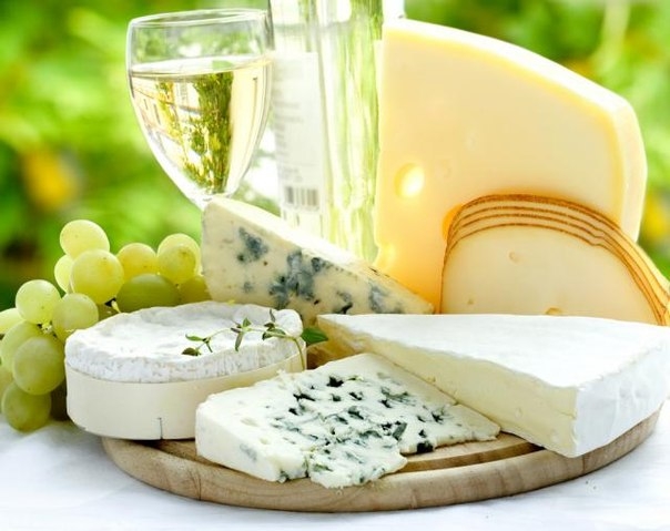 Рокфо́р (фр. Roquefort) — Рокфо́р (фр. Roquefort) —