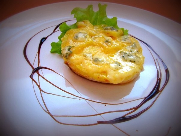 Курочка под ананасом с сырной корочкой. Курочка под ананасом с сырной корочкой.
