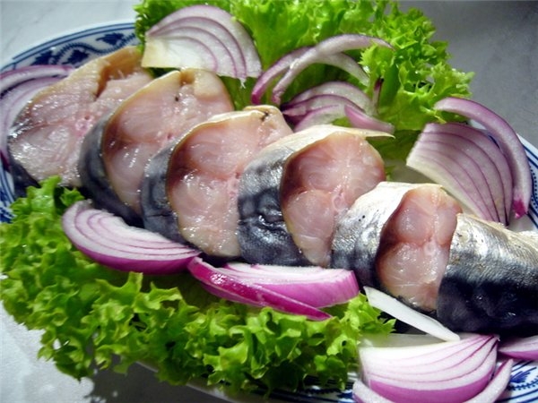 Маринуем скумбрию под картошечку... Маринуем скумбрию под картошечку...