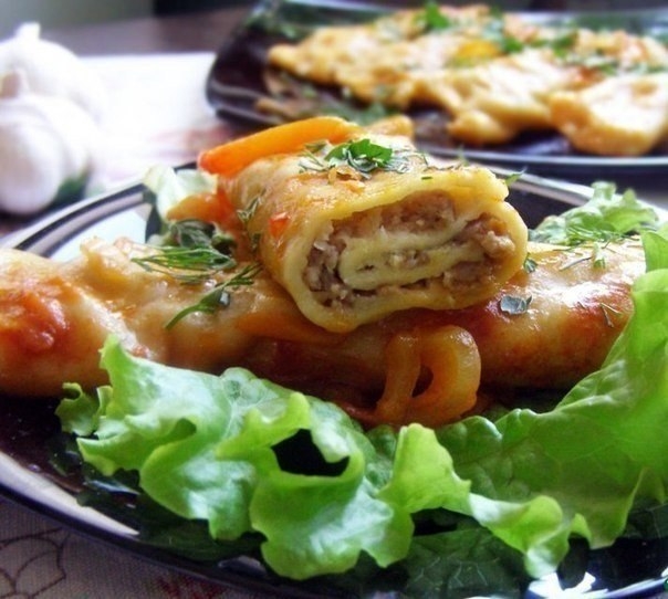 Рулетики с мясом, тушенные в соусе Рулетики с мясом, тушенные в соусе