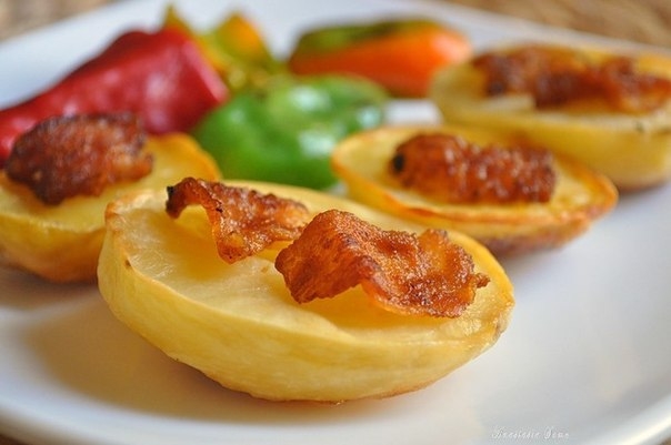 Картофель, запеченный с салом