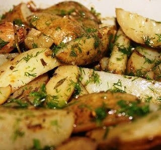 Запеченная картошка под чесночным маслом Запеченная картошка под чесночным маслом