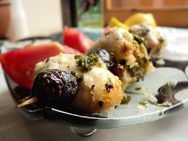 Куриные шашлычки в лимонно-чесночном маринаде Куриные шашлычки в лимонно-чесночном маринаде