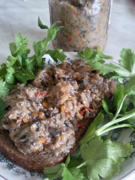 Грибная икра. С овощами.