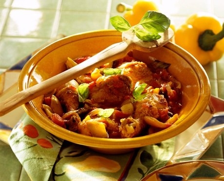 Рагу с куриными бедрышками Рагу с куриными бедрышками