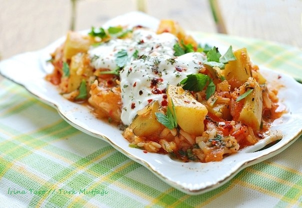 Кабачок с рисом (турецкая кухня) Кабачок с рисом (турецкая кухня)