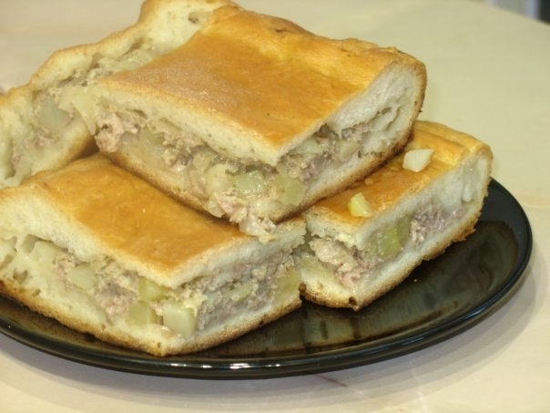 Пирог с фаршем и картошкой. Пирог с фаршем и картошкой.