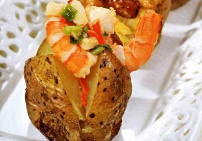 Запеченный картофель с разными начинками Запеченный картофель с разными начинками