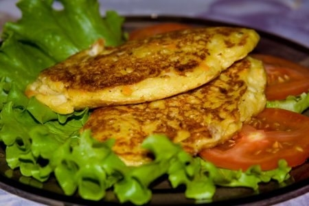 Готовим оладьи со вкусом пиццы. Готовим оладьи со вкусом пиццы.