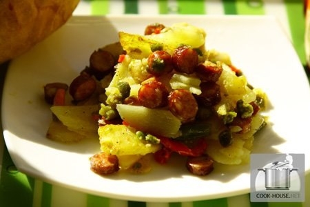 Рецепт картошки с овощами и охотничьими колбасками Рецепт картошки с овощами и охотничьими колбасками